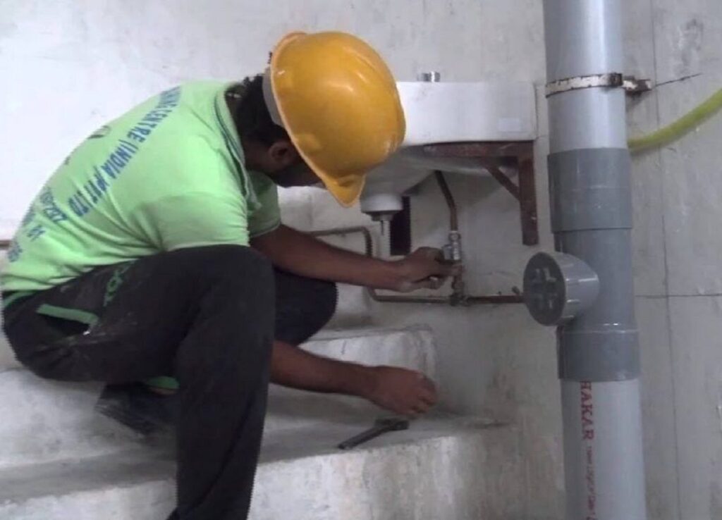 plumber in lucknow